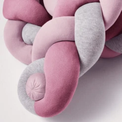 Nordic Coast Company Paracolpi A Treccia Trio Rosa/mirtillo/grigio 9 Nordic Coast Company Paracolpi A Treccia Trio Rosa/mirtillo/grigio -Bambino Forniture Negozio nordic coast company paracolpi a treccia trio rosa mirtillo grigio a330887 4