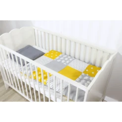 Ullenboom Set Biancheria Da Letto Per Neonato Elefante Giallo 80 X 80 Cm + 35 X 40 Cm 8 Ullenboom Set Biancheria Da Letto Per Neonato Elefante Giallo 80 X 80 Cm + 35 X 40 Cm -Bambino Forniture Negozio ullenboom set biancheria da letto per neonato elefante giallo 80 x 80 cm 35 x 40 cm a267397 3